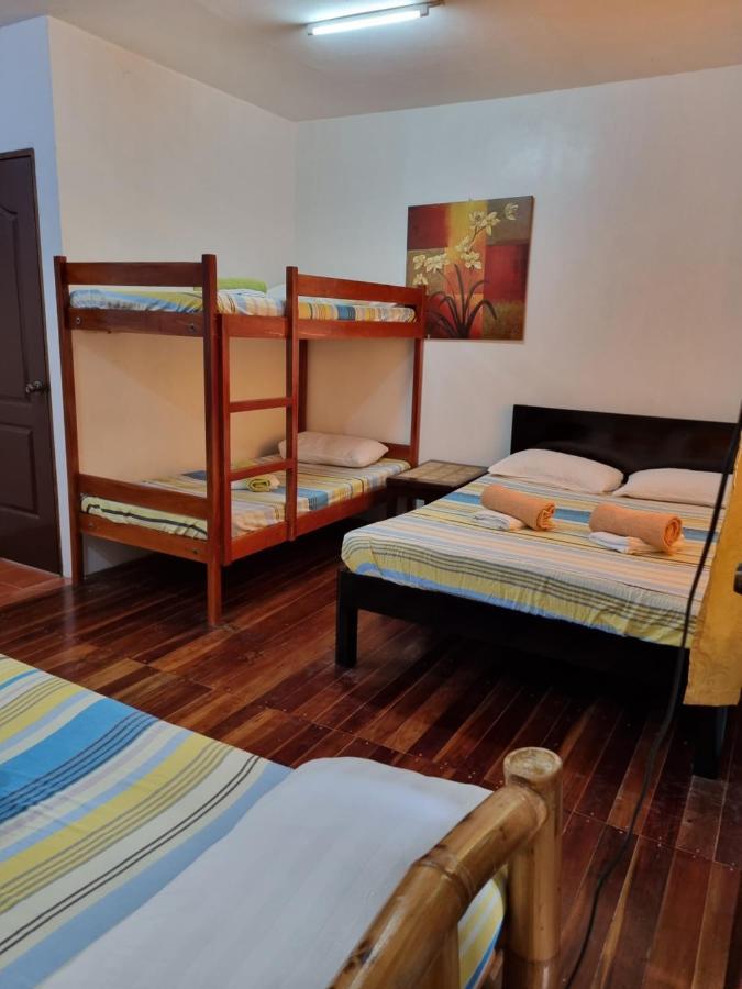 Southpoint Hostel Моалбоал Екстер'єр фото